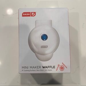 Dash Waffle Iron (BUNDLE AND SAVVVVEEEE)